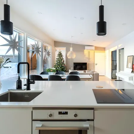 Snowberry Luxury Hosted By Hygge Host * Rovaniemi